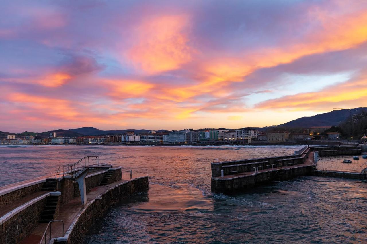 Pension Ipar Zarautz Buitenkant foto