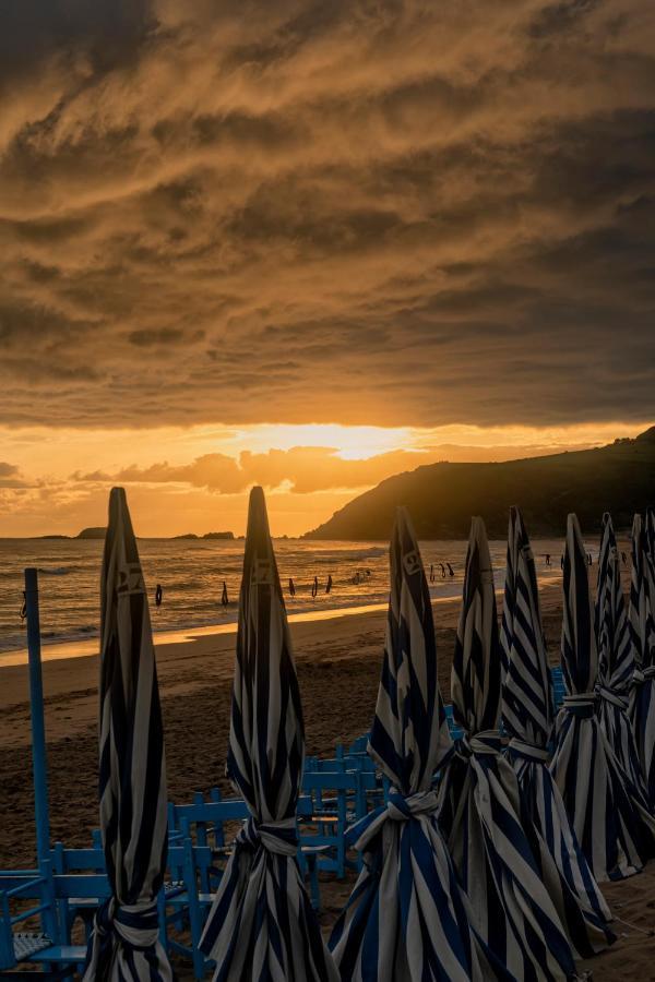 Pension Ipar Zarautz Buitenkant foto