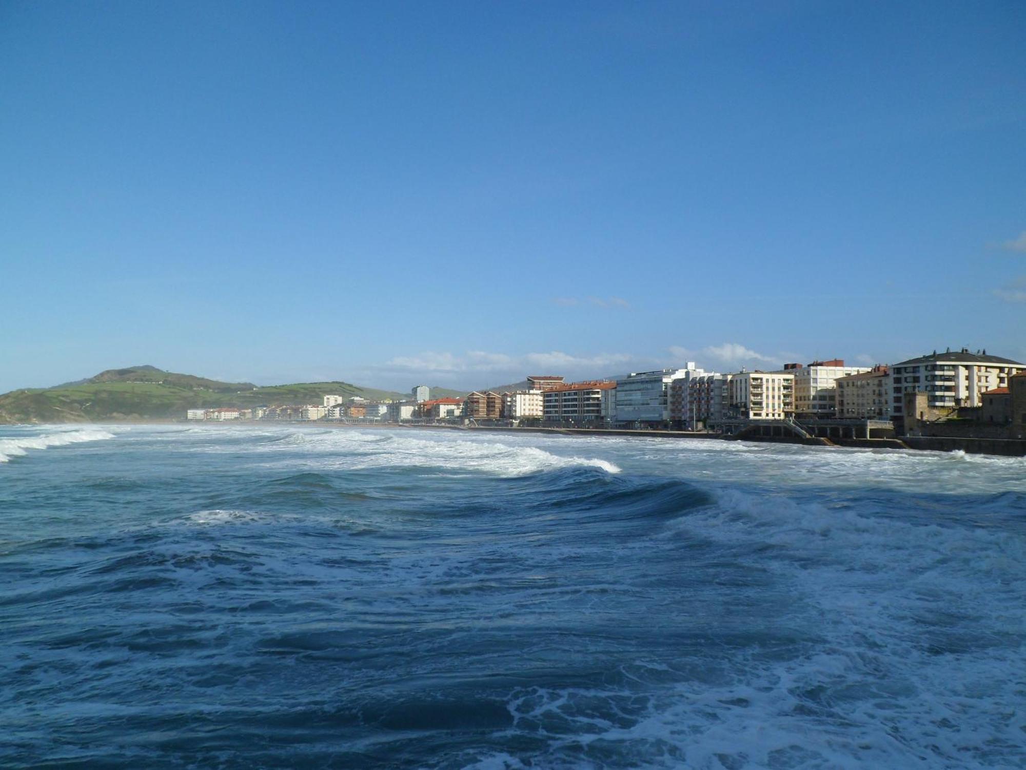 Pension Ipar Zarautz Buitenkant foto