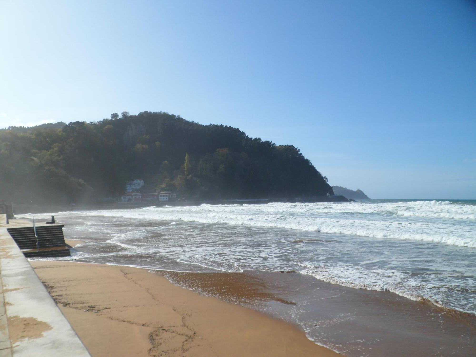 Pension Ipar Zarautz Buitenkant foto