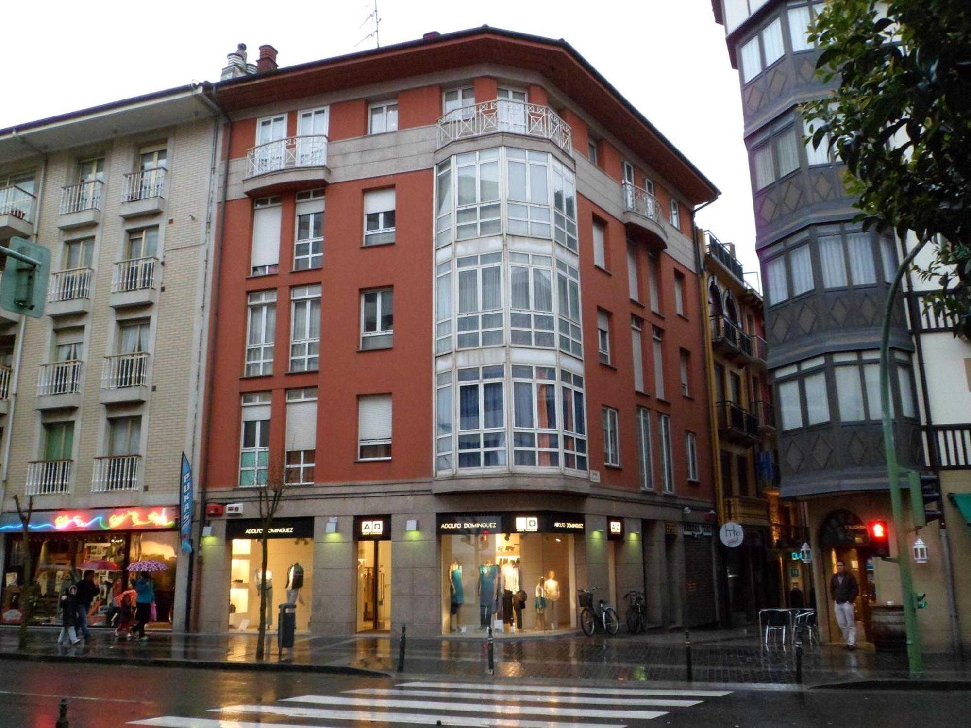 Pension Ipar Zarautz Buitenkant foto