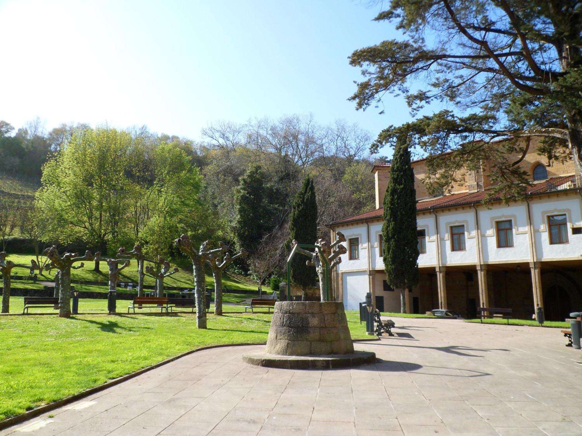 Pension Ipar Zarautz Buitenkant foto